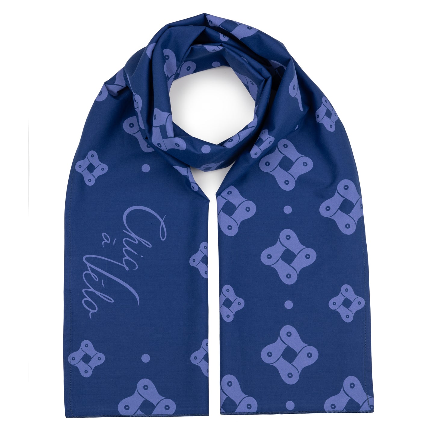 Scarf with bike chain pattern